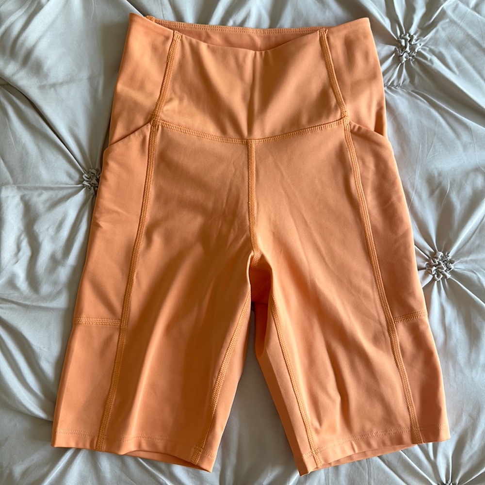High rise orange biker shorts with pockets (Girlfriend collective) NEVER WORN